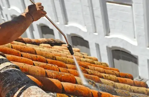 Nettoyage de toitures - Pouilley-les-Vignes